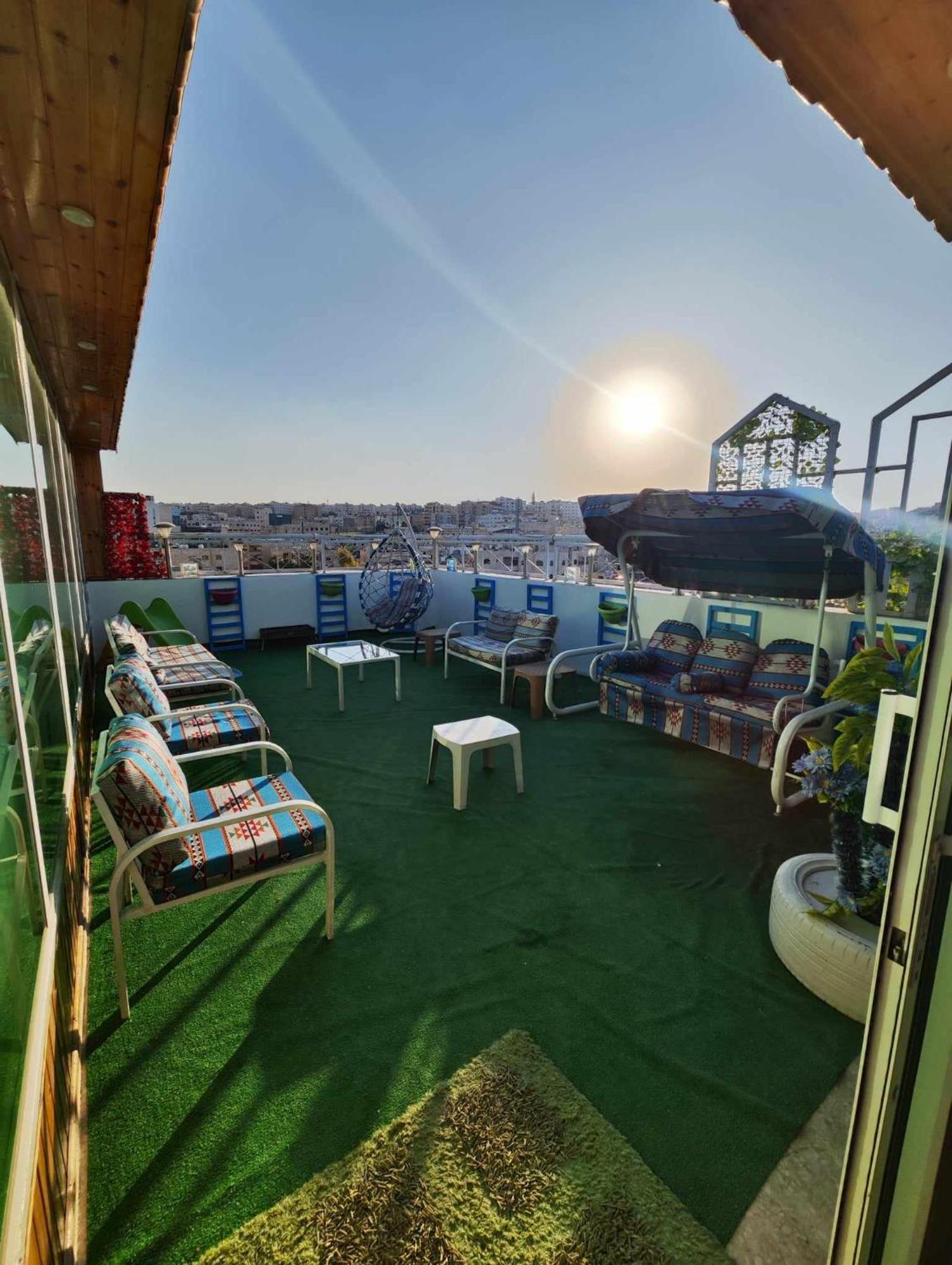 Yaso Roof & Apartments Amman Esterno foto